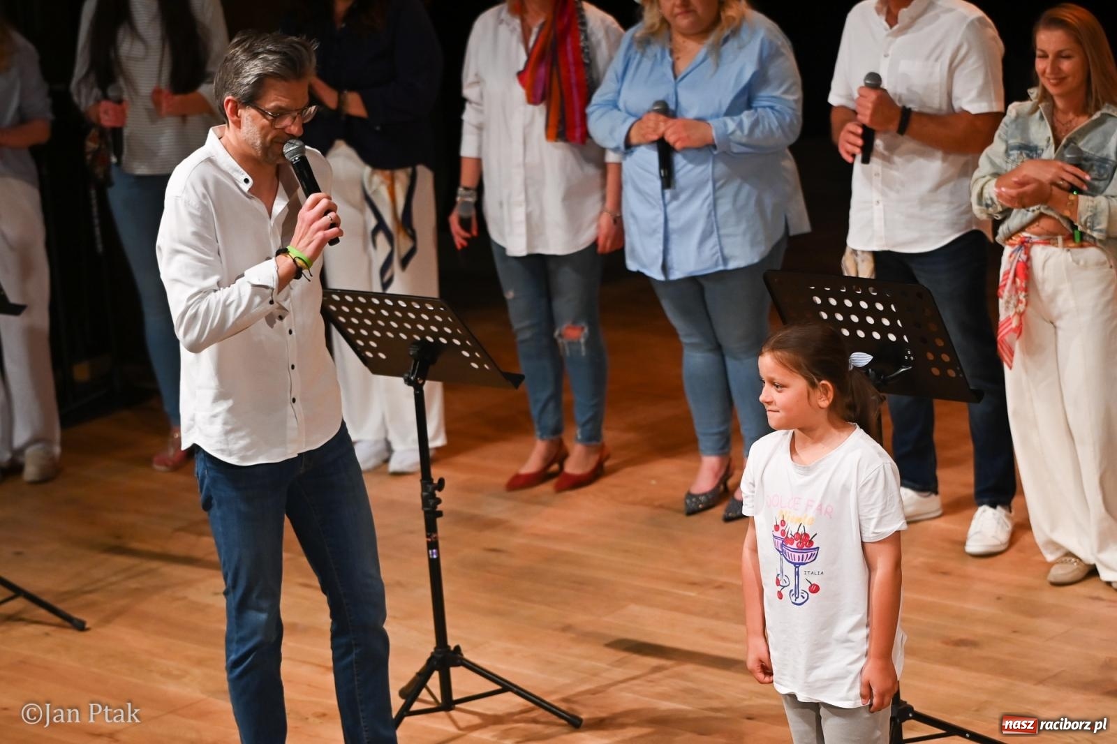 Zdjęcie w galerii na portalu naszraciborz.pl: Perspektywa Adults zaprezentowała Piosenki na dorosłe myśli [FOTO i WIDEO] wiadomości z regionu