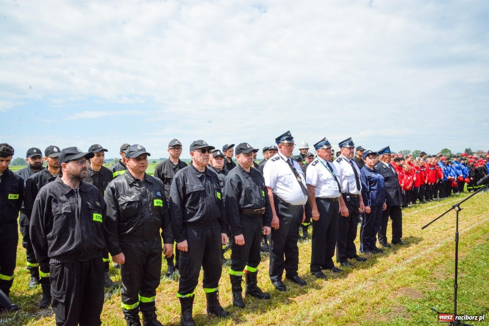 Zdjęcie w galerii na portalu naszraciborz.pl: Emocjonujące zawody strażackie w Rudzie! Poznaliśmy najlepsze drużyny gminy Kuźnia Raciborska wiadomości z regionu