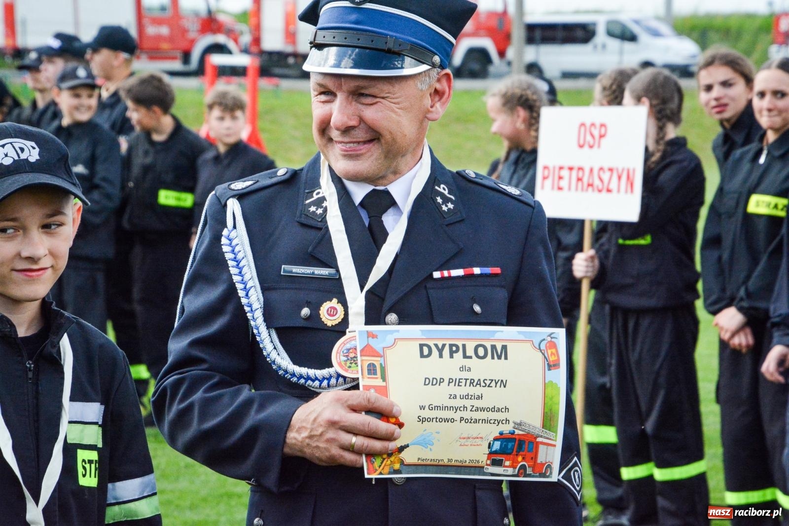 Zdjęcie w galerii na portalu naszraciborz.pl: OSP Pietraszyn wróciła na tron. Krzanowice pokonane w gminnych zawodach sportowo-pożarniczych wiadomości z regionu