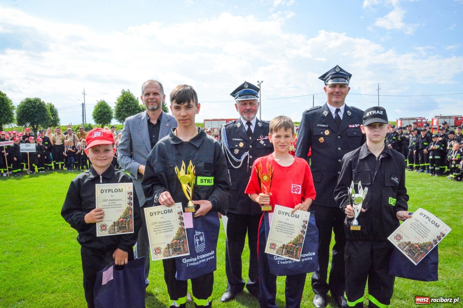 Zdjęcie w galerii na portalu naszraciborz.pl: OSP Pietraszyn wróciła na tron. Krzanowice pokonane w gminnych zawodach sportowo-pożarniczych wiadomości z regionu