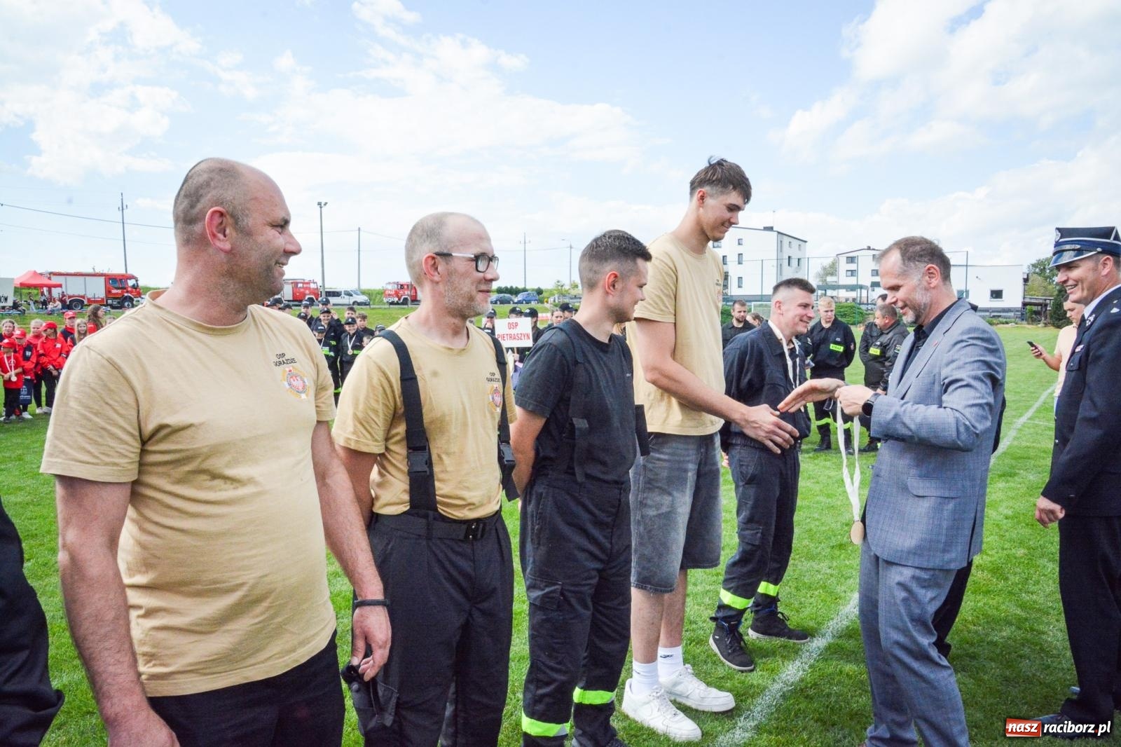 Zdjęcie w galerii na portalu naszraciborz.pl: OSP Pietraszyn wróciła na tron. Krzanowice pokonane w gminnych zawodach sportowo-pożarniczych wiadomości z regionu