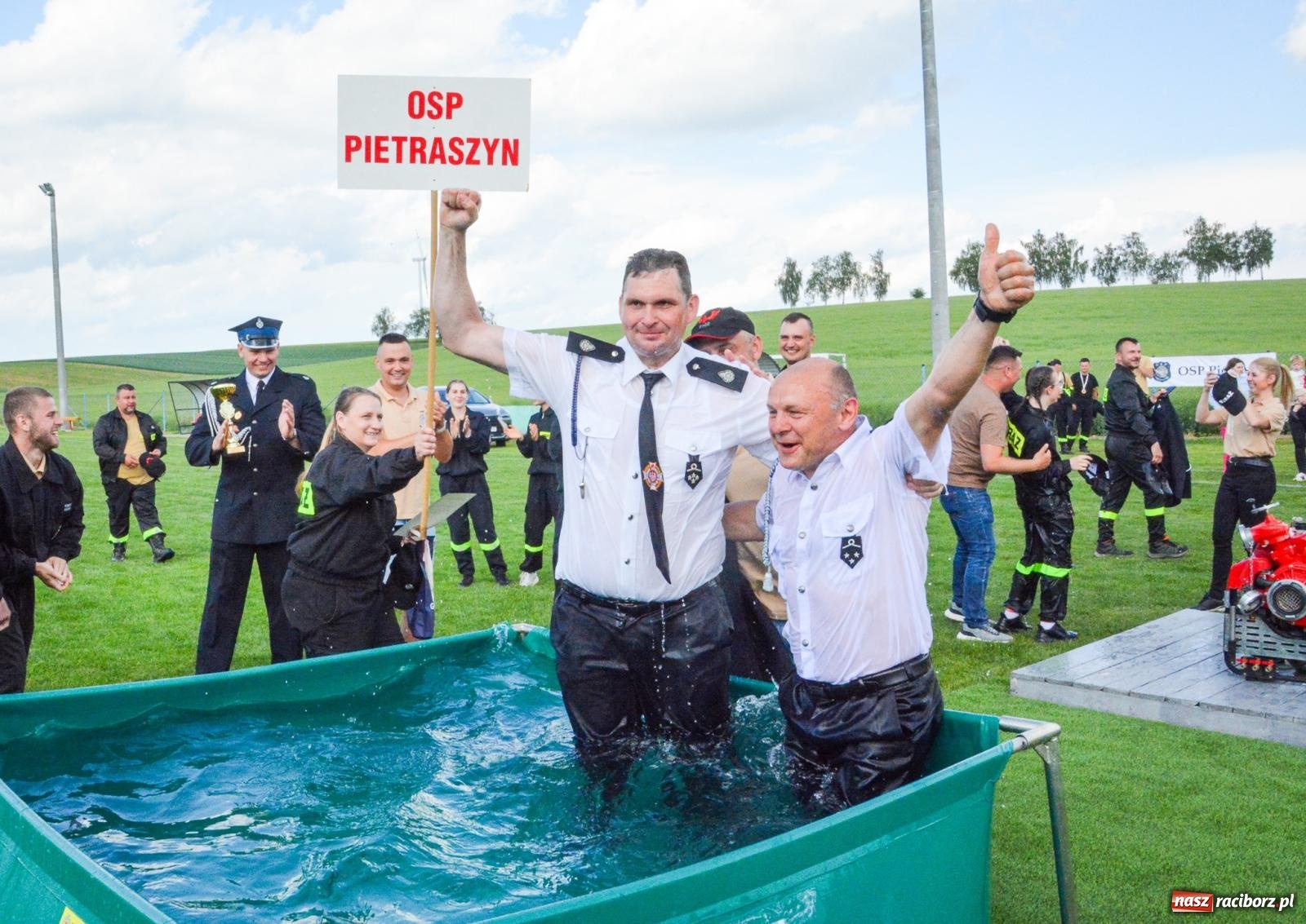 Zdjęcie w galerii na portalu naszraciborz.pl: OSP Pietraszyn wróciła na tron. Krzanowice pokonane w gminnych zawodach sportowo-pożarniczych wiadomości z regionu