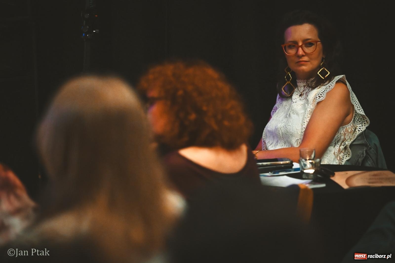 Zdjęcie w galerii na portalu naszraciborz.pl: Wojciech Kass gościem promocji 43. numeru Almanachu Prowincjonalnego wiadomości z regionu