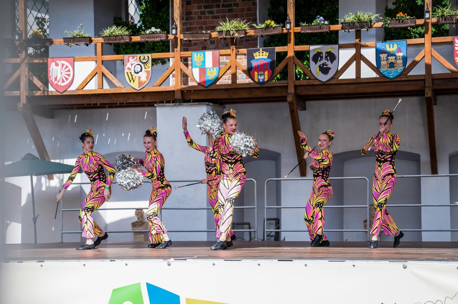Zdjęcie w galerii na portalu naszraciborz.pl: Turniej Sportu Mażoretkowego na Zamku Piastowskim w Raciborzu [FOTO i WIDEO] wiadomości z regionu