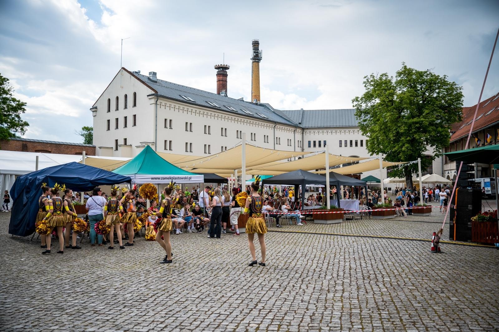 Zdjęcie w galerii na portalu naszraciborz.pl: Turniej Sportu Mażoretkowego na Zamku Piastowskim w Raciborzu [FOTO i WIDEO] wiadomości z regionu