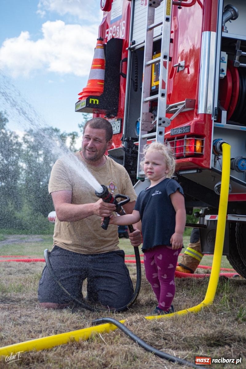 Zdjęcie w galerii na portalu naszraciborz.pl: Młodzi wędkarze rywalizowali w Łęgu. Dzień Dziecka nad wodą [FOTO] wiadomości z regionu