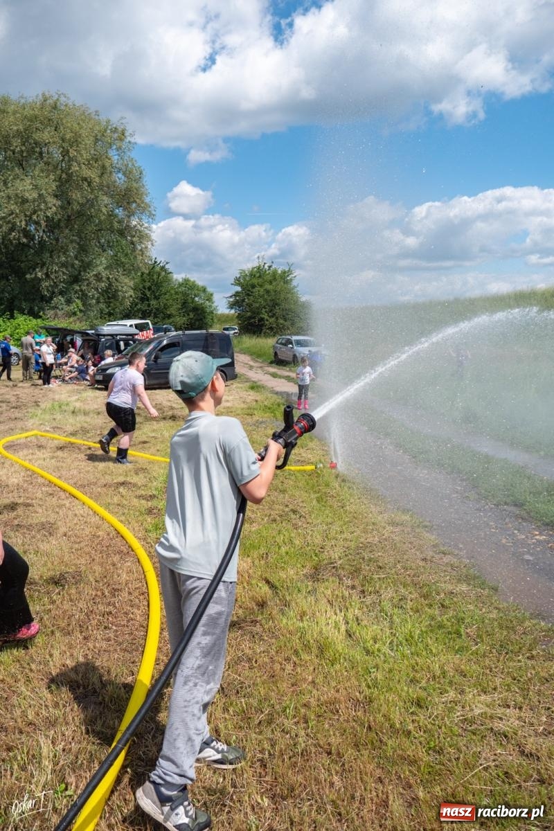 Zdjęcie w galerii na portalu naszraciborz.pl: Młodzi wędkarze rywalizowali w Łęgu. Dzień Dziecka nad wodą [FOTO] wiadomości z regionu