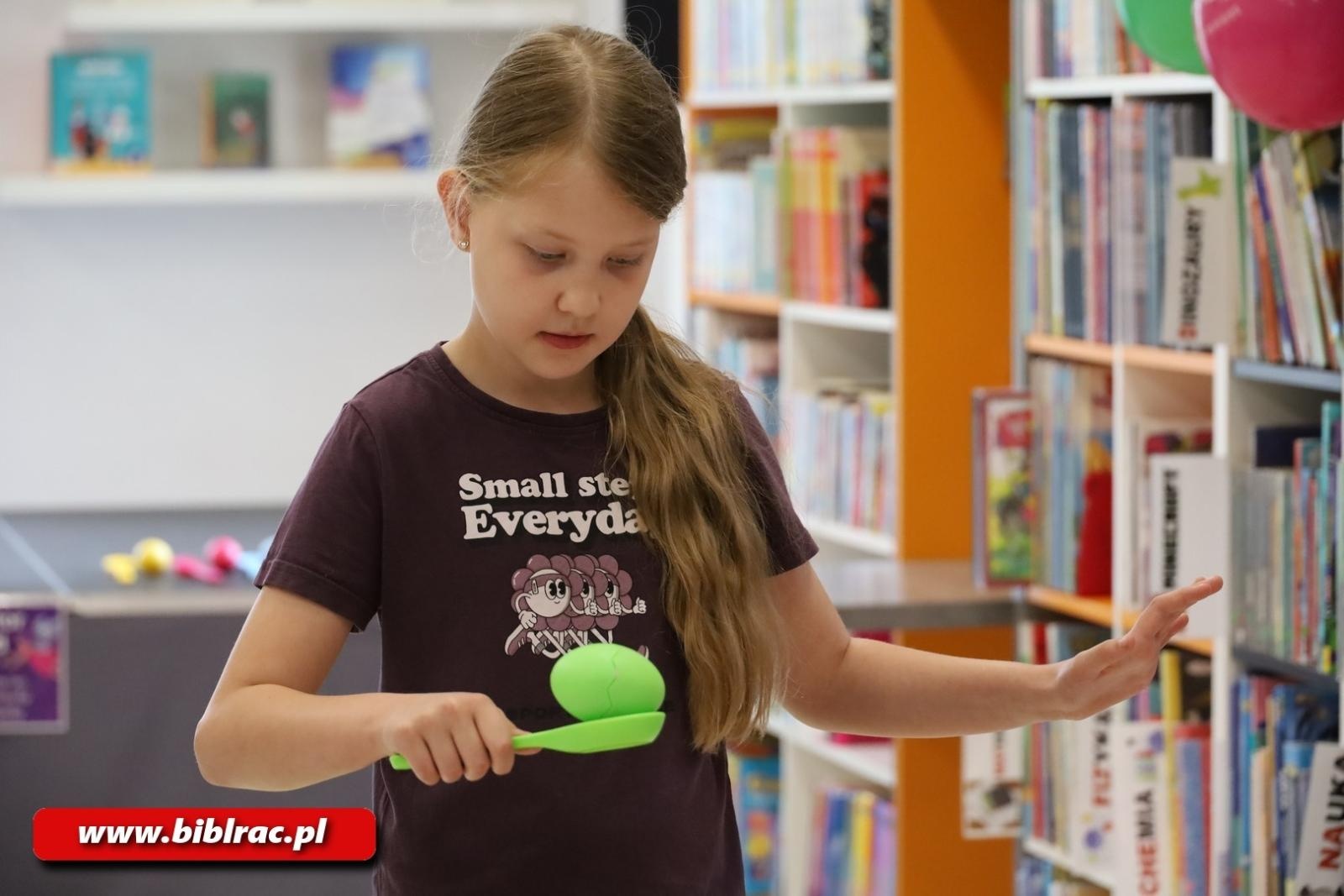 Zdjęcie w galerii na portalu naszraciborz.pl: FANTASTYCZNY Dzień Dziecka w Bibliotece wiadomości z regionu