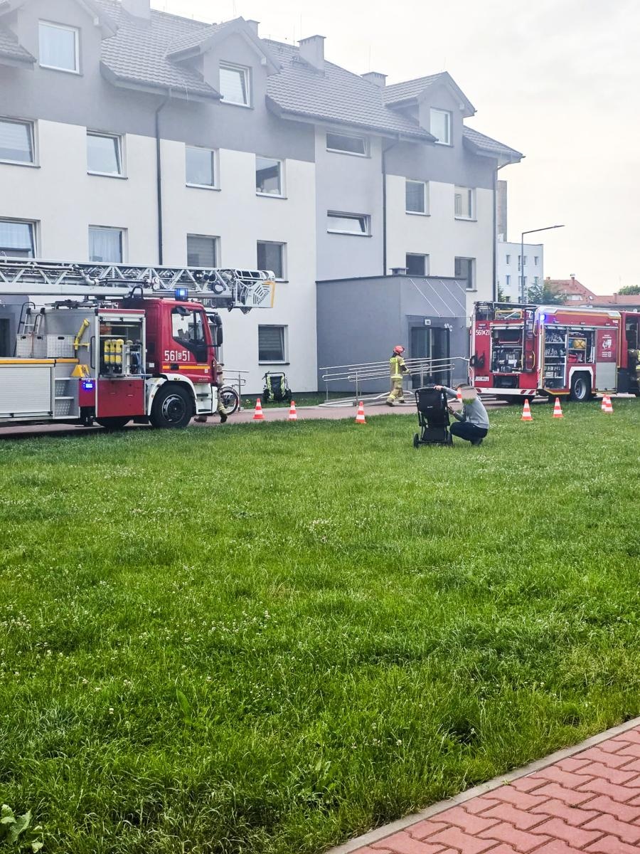 Zdjęcie w galerii na portalu naszraciborz.pl: Pożar w piwnicy bloku i zalana szkoła. Pracowity początek czerwca dla strażaków wiadomości z regionu