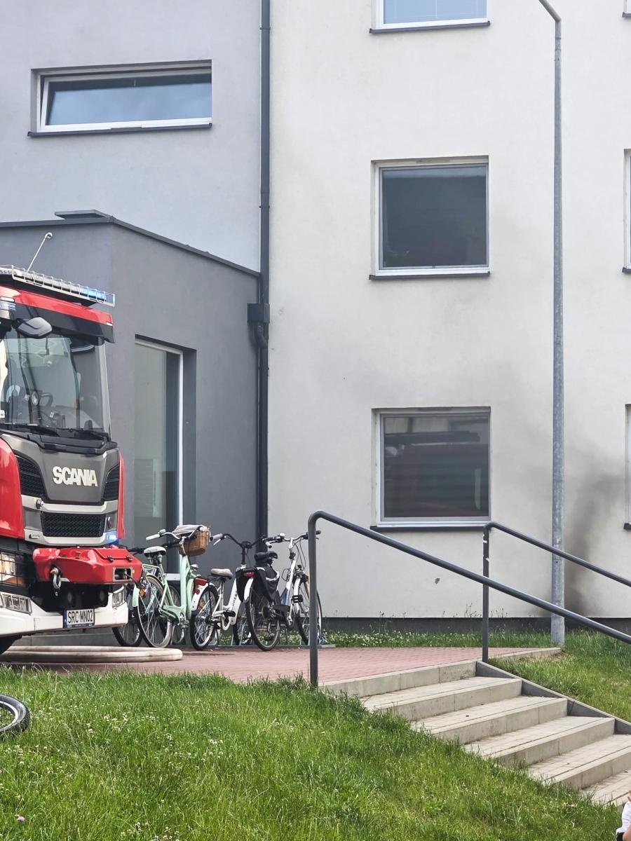 Zdjęcie w galerii na portalu naszraciborz.pl: Pożar w piwnicy bloku i zalana szkoła. Pracowity początek czerwca dla strażaków wiadomości z regionu