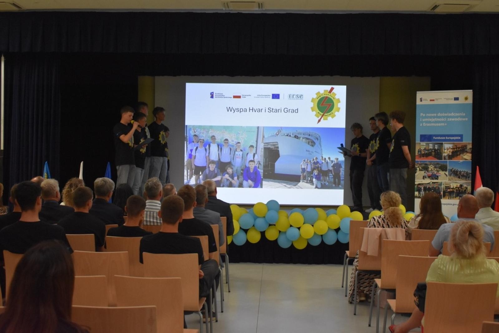 Zdjęcie w galerii na portalu naszraciborz.pl: Po nowe doświadczenia i umiejętności zawodowe z Erasmusem+. Uroczyste podsumowanie projektu w CKZiU nr 2 Mechanik wiadomości z regionu