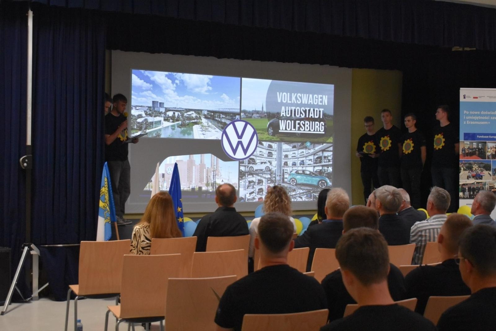 Zdjęcie w galerii na portalu naszraciborz.pl: Po nowe doświadczenia i umiejętności zawodowe z Erasmusem+. Uroczyste podsumowanie projektu w CKZiU nr 2 Mechanik wiadomości z regionu