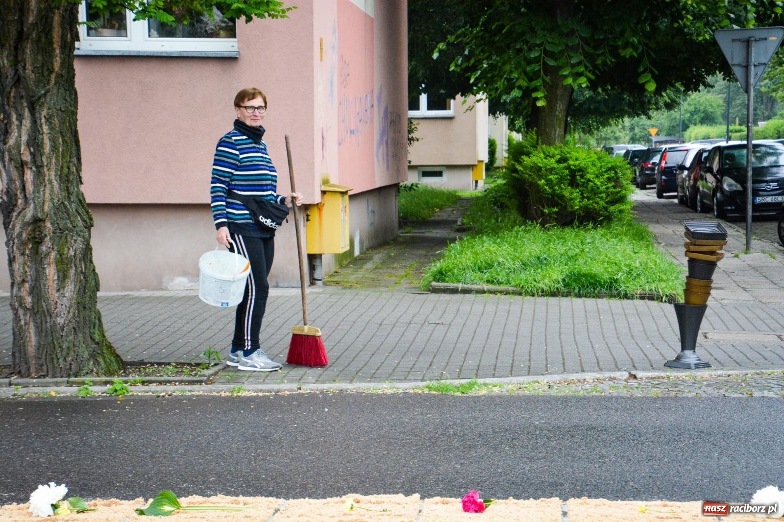 Zdjęcie w galerii na portalu naszraciborz.pl: Raciborskie stare miasto gotowe na procesję Bożego Ciała [FOTO] wiadomości z regionu