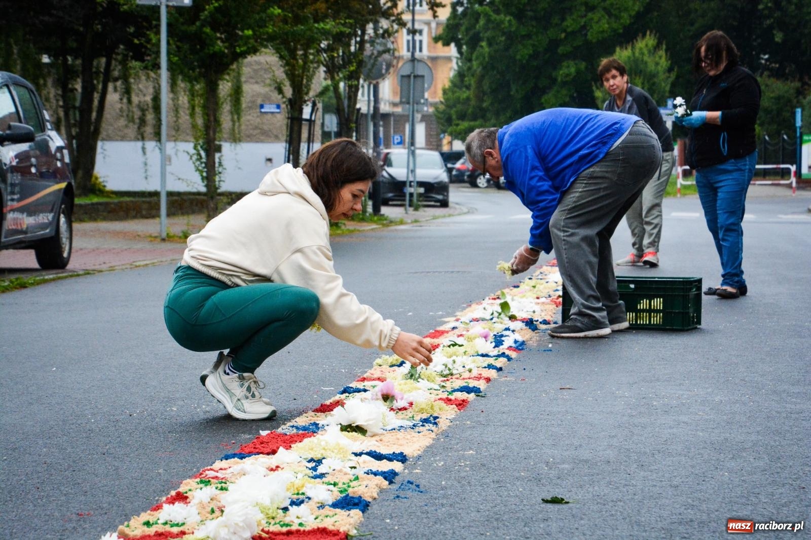 Zdjęcie w galerii na portalu naszraciborz.pl: Raciborskie stare miasto gotowe na procesję Bożego Ciała [FOTO] wiadomości z regionu