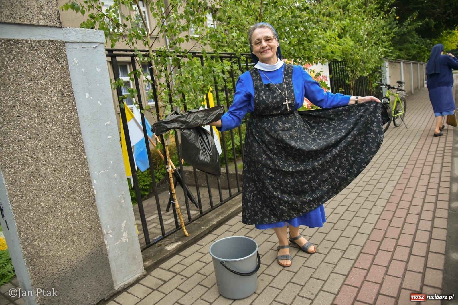Zdjęcie w galerii na portalu naszraciborz.pl: Przygotowania do procesji Bożego Ciała w parafiach NSPJ i Matki Bożej [FOTO] wiadomości z regionu