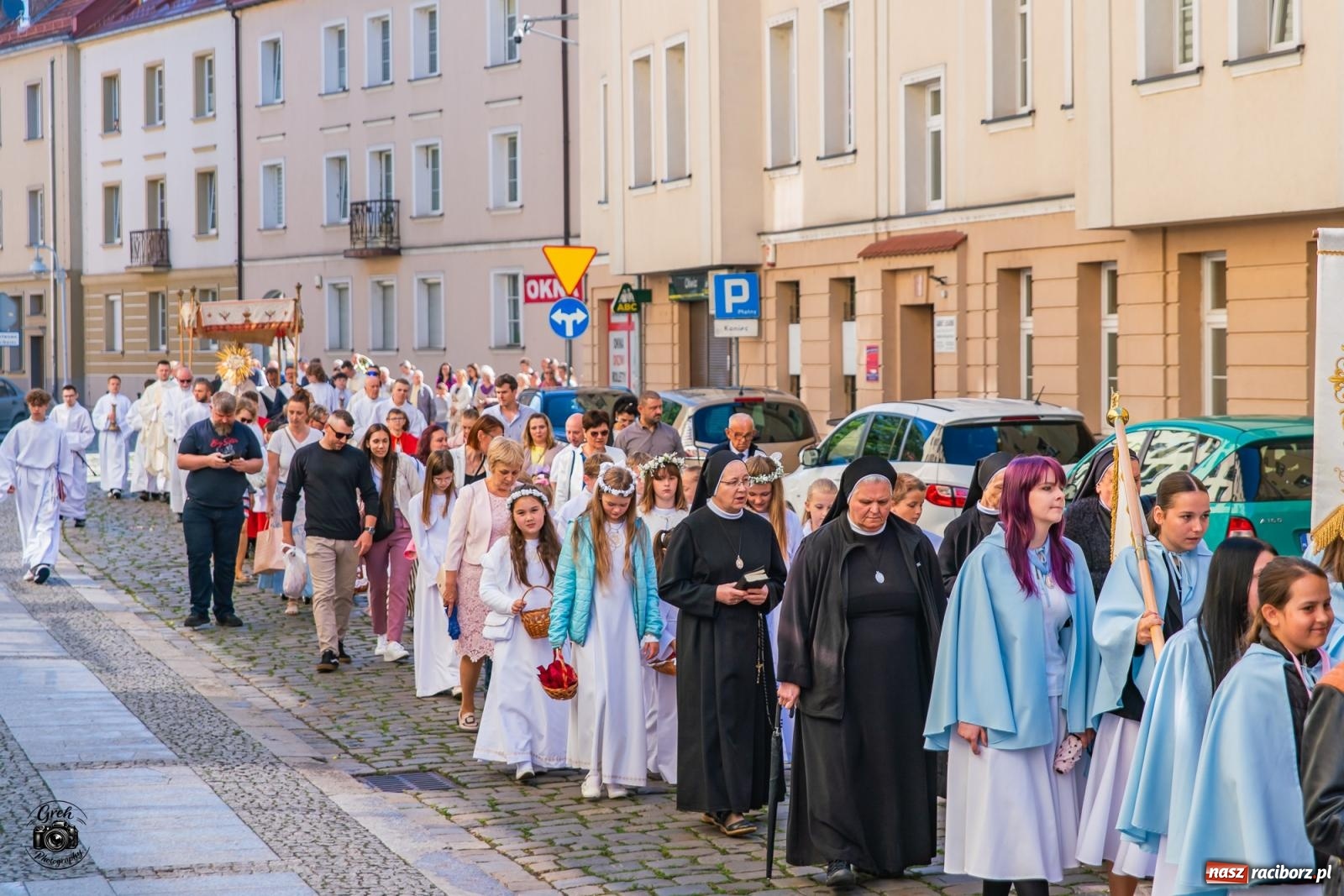Zdjęcie w galerii na portalu naszraciborz.pl: Procesja Bożego Ciała przeszła ulicami parafii WNMP [FOTO i WIDEO] wiadomości z regionu