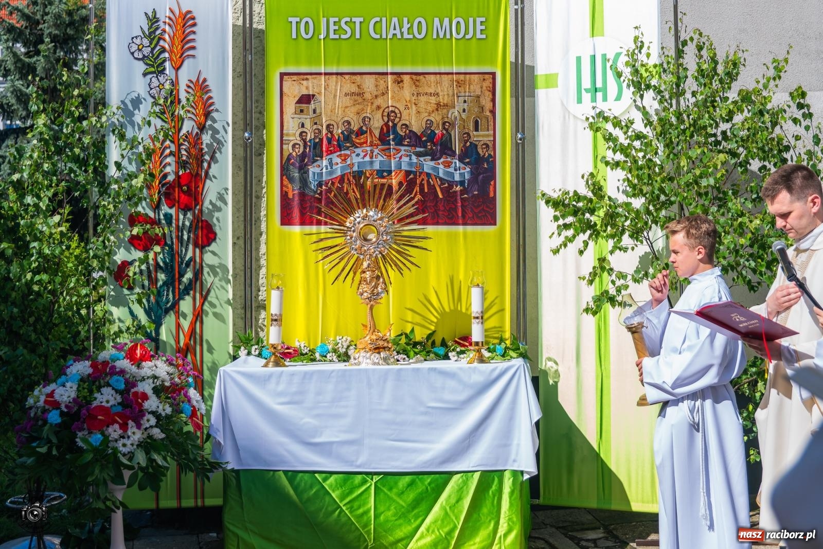 Zdjęcie w galerii na portalu naszraciborz.pl: Procesja Bożego Ciała przeszła ulicami parafii WNMP [FOTO i WIDEO] wiadomości z regionu