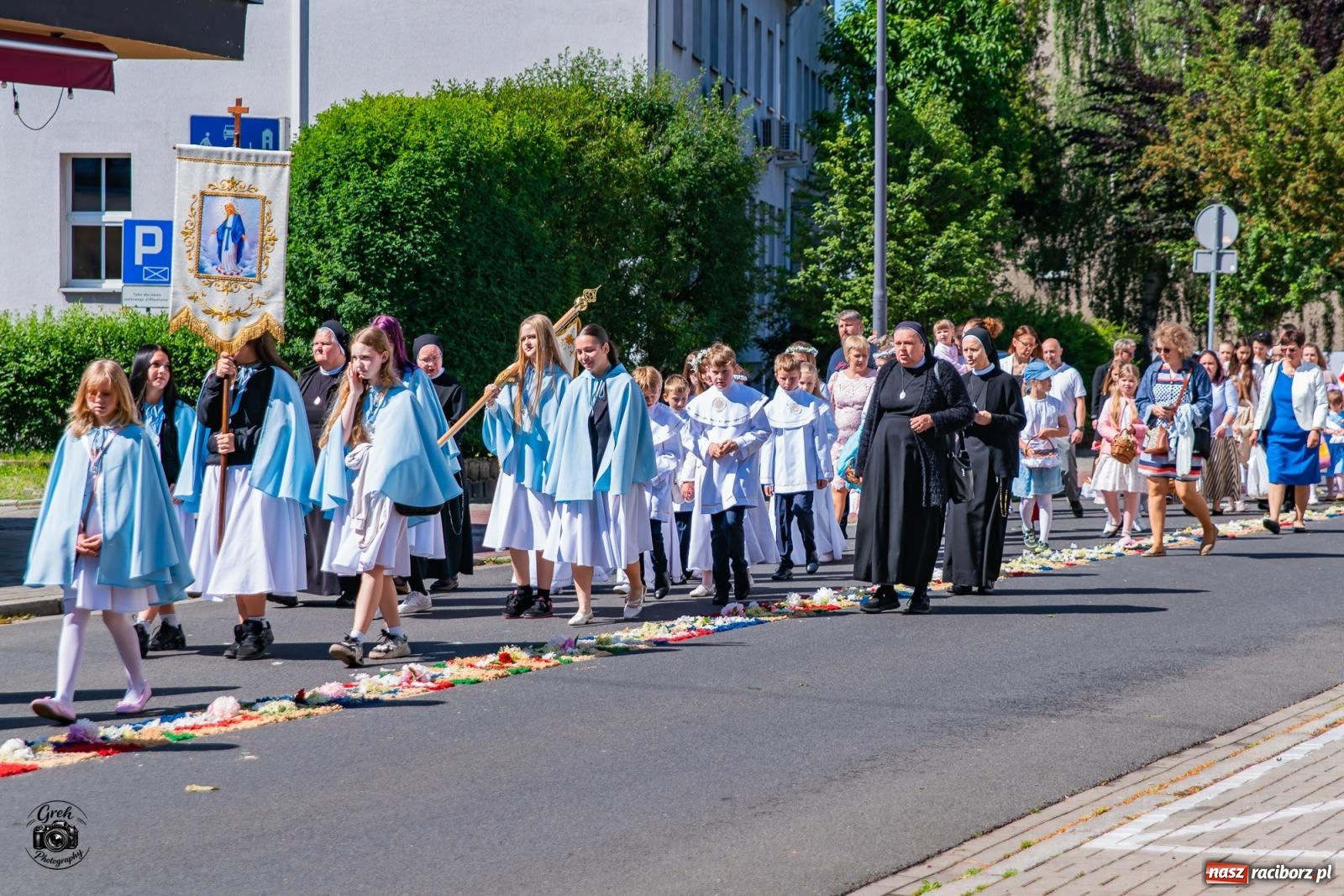 Zdjęcie w galerii na portalu naszraciborz.pl: Procesja Bożego Ciała przeszła ulicami parafii WNMP [FOTO i WIDEO] wiadomości z regionu