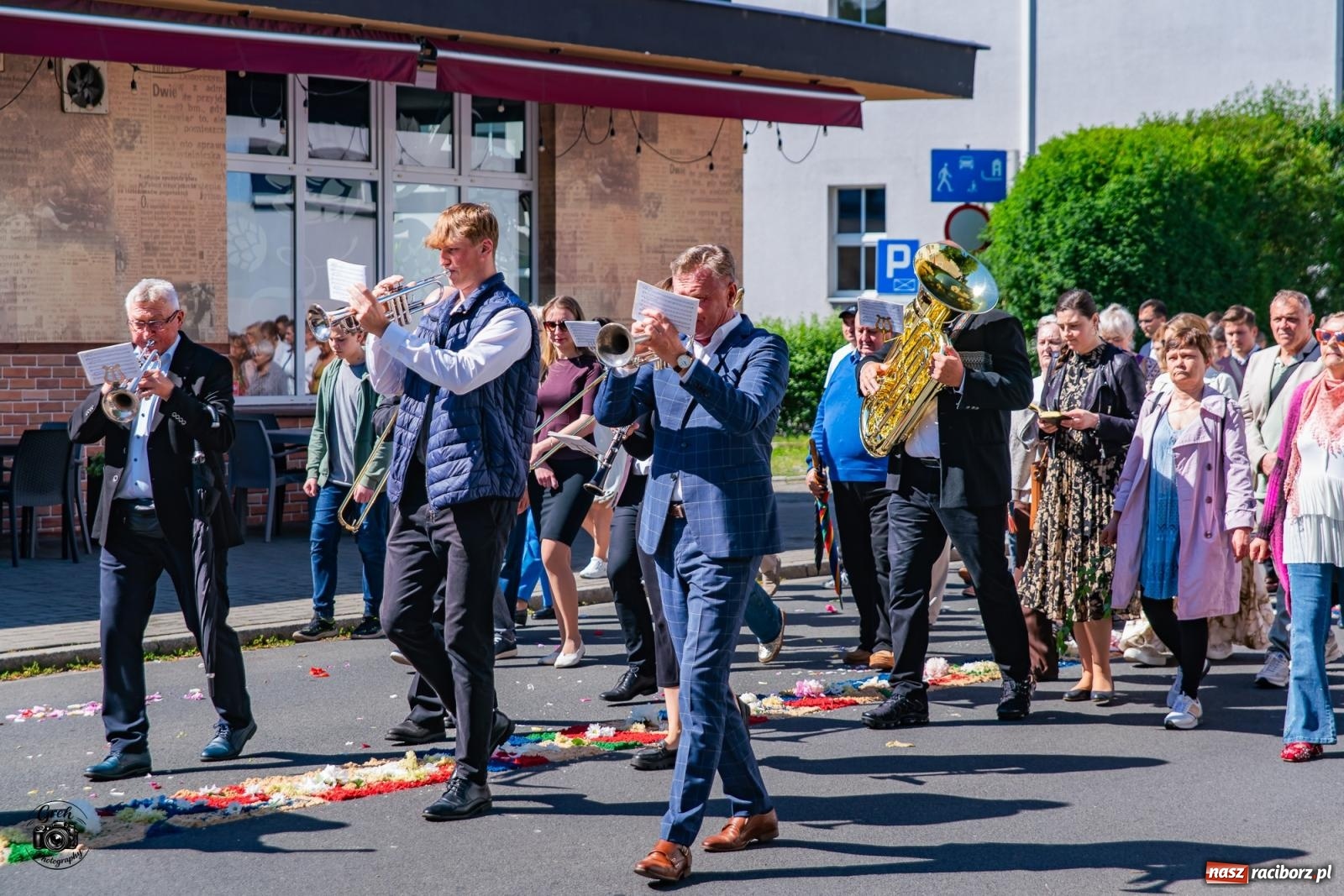 Zdjęcie w galerii na portalu naszraciborz.pl: Procesja Bożego Ciała przeszła ulicami parafii WNMP [FOTO i WIDEO] wiadomości z regionu