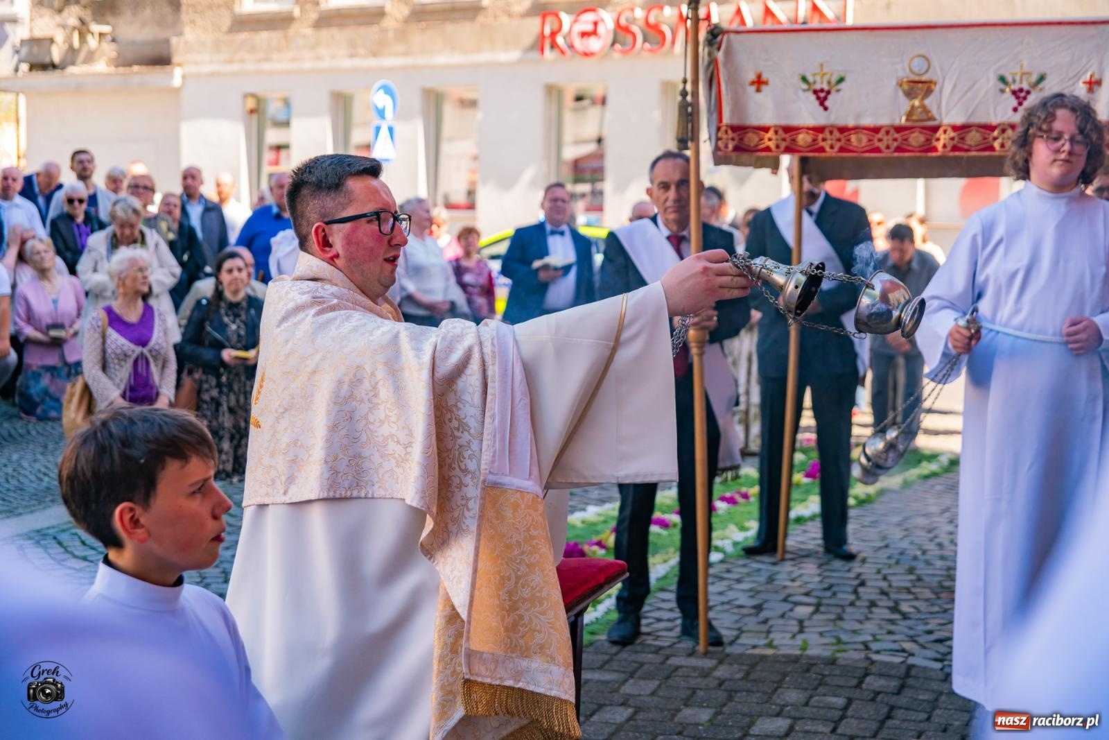 Zdjęcie w galerii na portalu naszraciborz.pl: Procesja Bożego Ciała przeszła ulicami parafii WNMP [FOTO i WIDEO] wiadomości z regionu