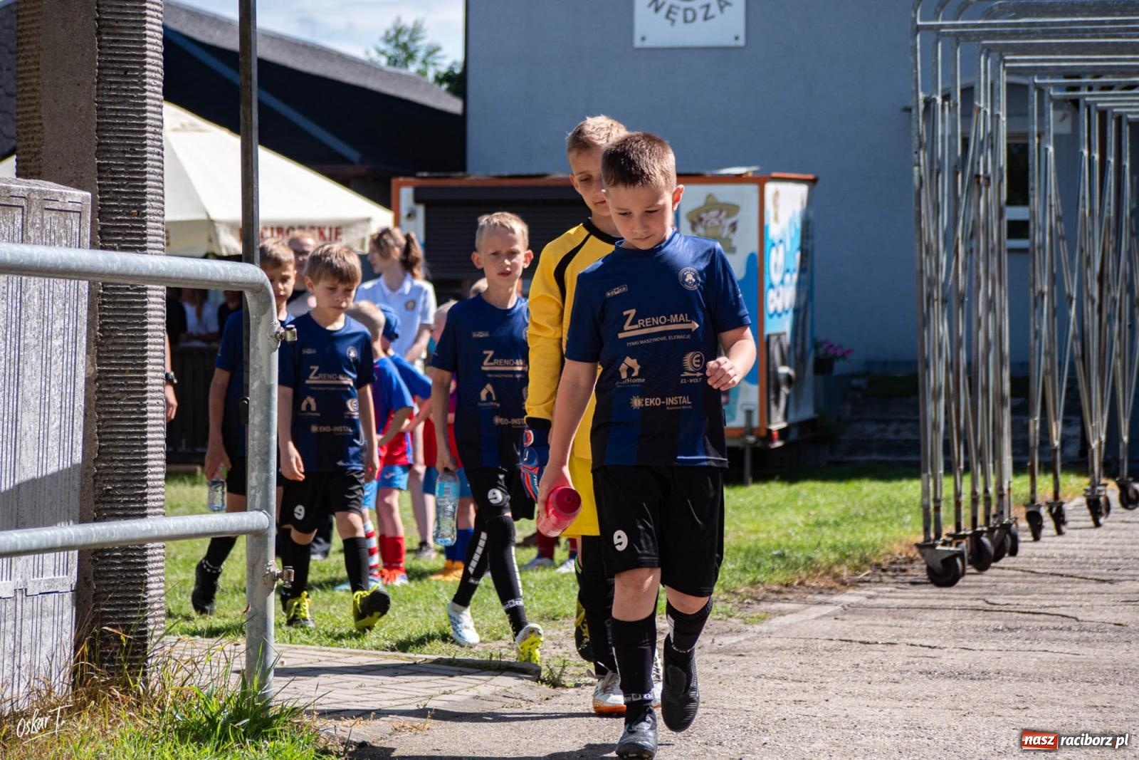 Zdjęcie w galerii na portalu naszraciborz.pl: Młodzi piłkarze rywalizowali w Nędzy. InPost Cup pełen goli i sportowych emocji [FOTO] wiadomości z regionu