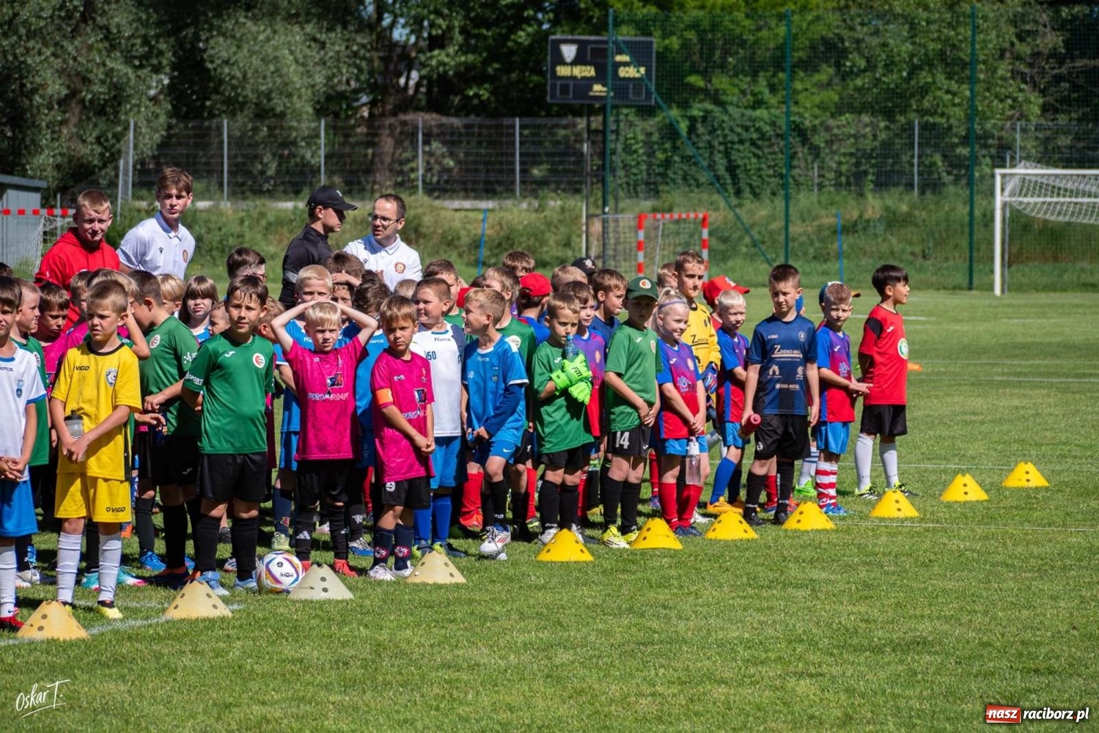 Zdjęcie w galerii na portalu naszraciborz.pl: Młodzi piłkarze rywalizowali w Nędzy. InPost Cup pełen goli i sportowych emocji [FOTO] wiadomości z regionu
