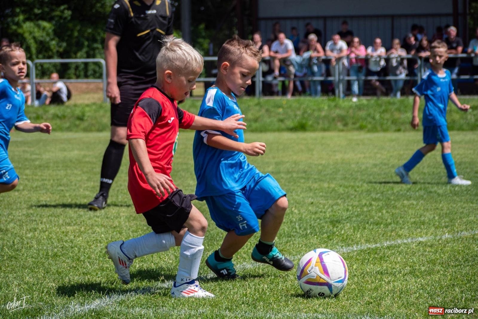 Zdjęcie w galerii na portalu naszraciborz.pl: Młodzi piłkarze rywalizowali w Nędzy. InPost Cup pełen goli i sportowych emocji [FOTO] wiadomości z regionu