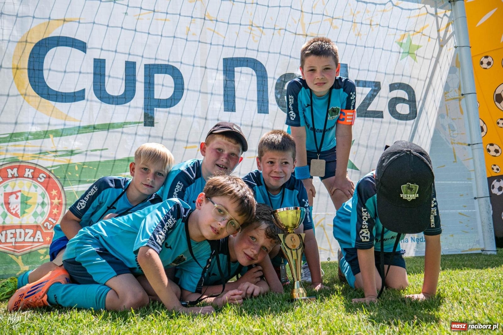 Zdjęcie w galerii na portalu naszraciborz.pl: Młodzi piłkarze rywalizowali w Nędzy. InPost Cup pełen goli i sportowych emocji [FOTO] wiadomości z regionu