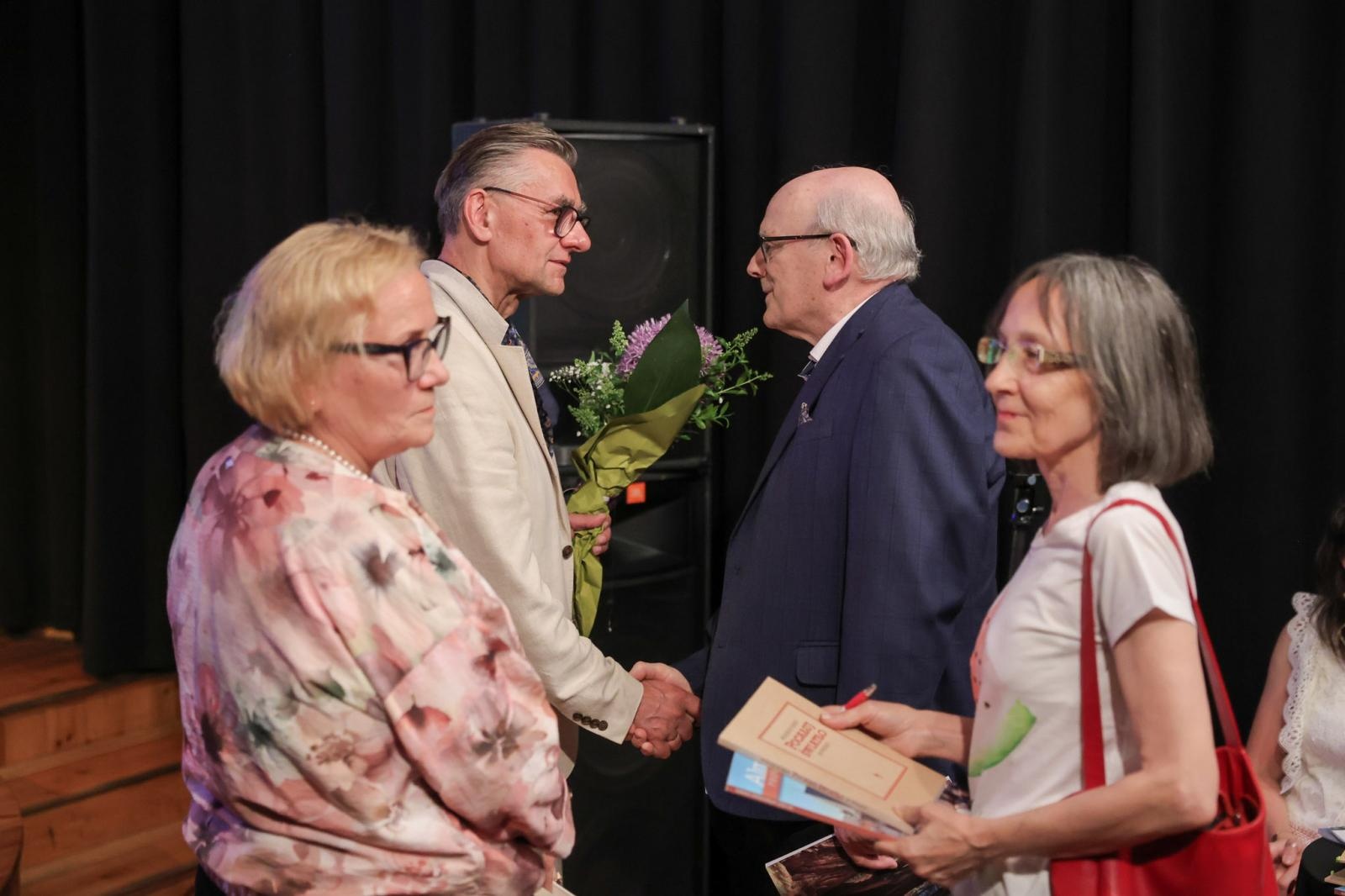 Zdjęcie w galerii na portalu naszraciborz.pl: Poezja, rozmowa i muzyka. Niezapomniany wieczór z Almanachem Prowincjonalnym wiadomości z regionu