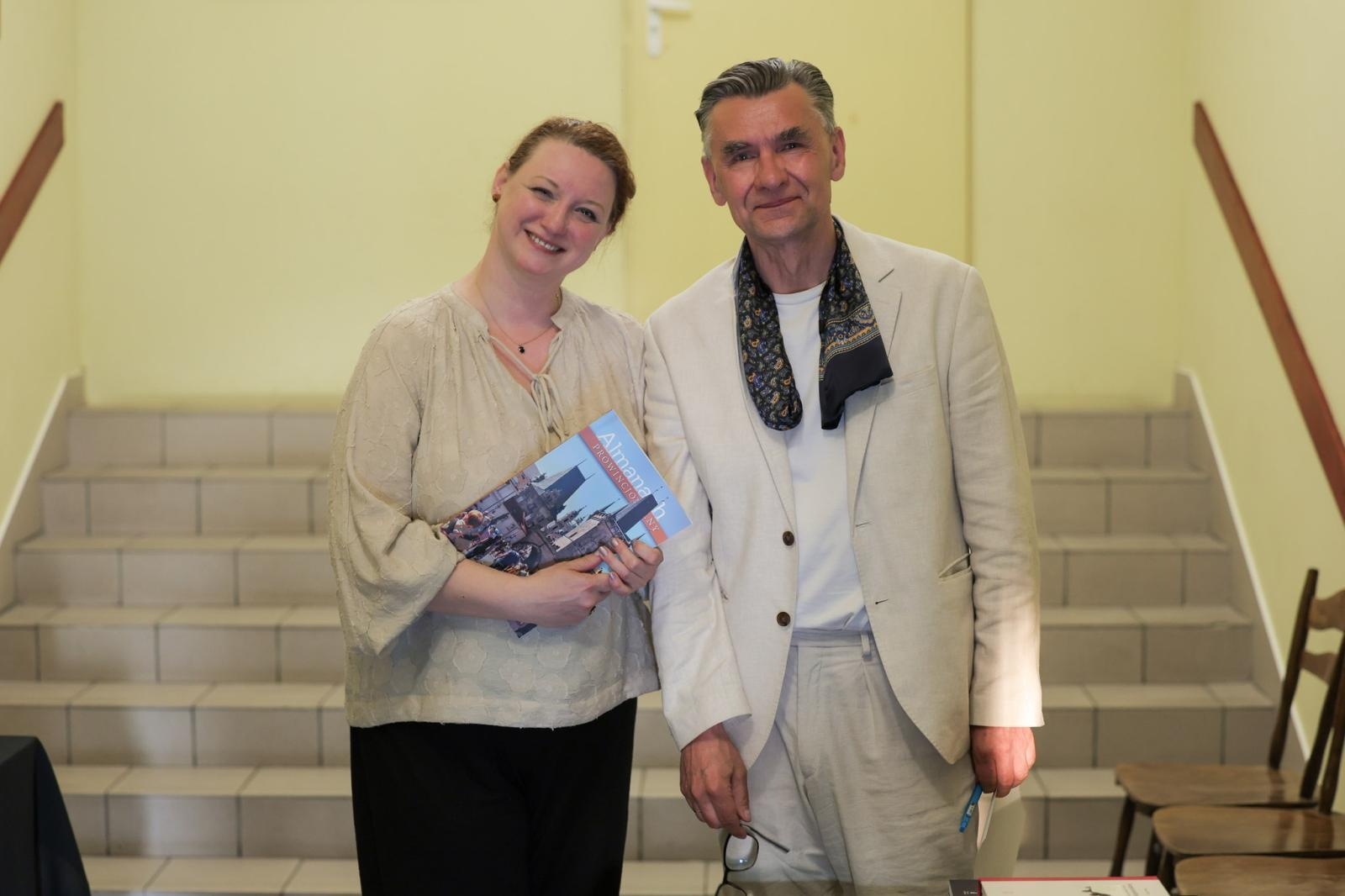 Zdjęcie w galerii na portalu naszraciborz.pl: Poezja, rozmowa i muzyka. Niezapomniany wieczór z Almanachem Prowincjonalnym wiadomości z regionu