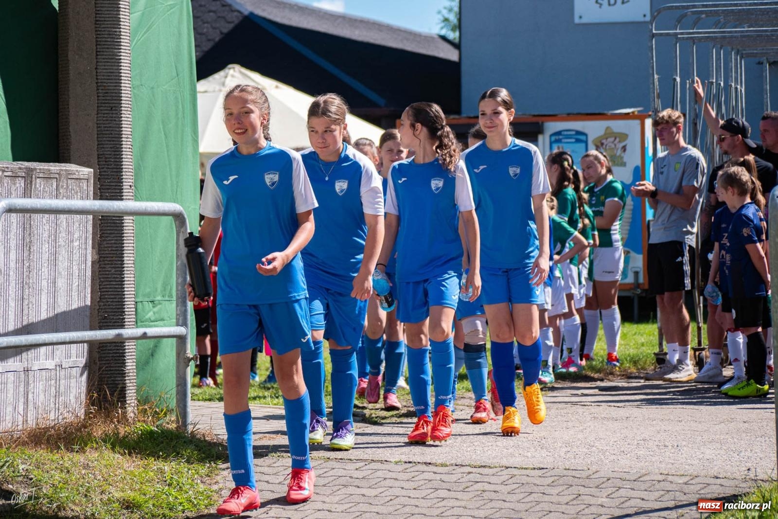 Zdjęcie w galerii na portalu naszraciborz.pl: Dziewczęta po raz pierwszy na InPost Cup. Drugi dzień turnieju za nami [FOTO] wiadomości z regionu