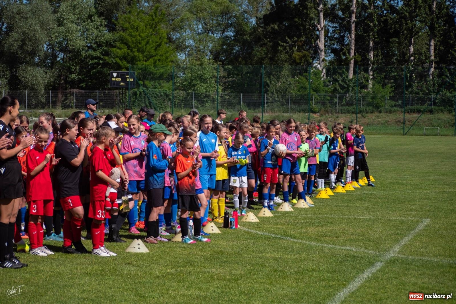Zdjęcie w galerii na portalu naszraciborz.pl: Dziewczęta po raz pierwszy na InPost Cup. Drugi dzień turnieju za nami [FOTO] wiadomości z regionu