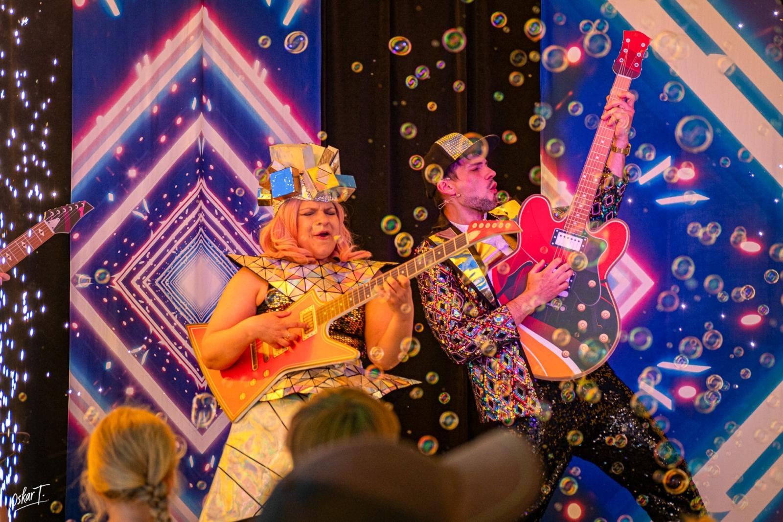 Zdjęcie w galerii na portalu naszraciborz.pl: Piknik rodzinny w Zawadzie Książęcej. Dzień Dziecka z teatrem, animacjami i atrakcjami dla najmłodszych [FOTO] wiadomości z regionu