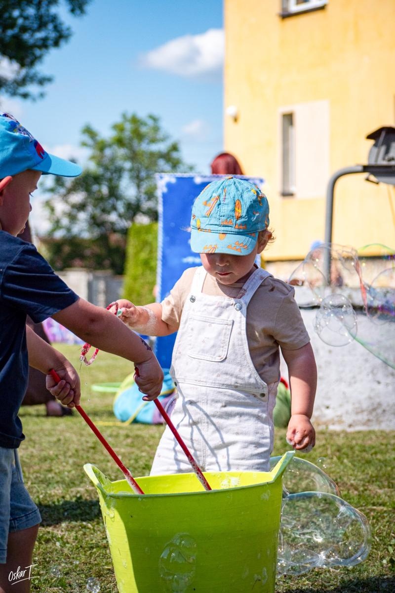 Zdjęcie w galerii na portalu naszraciborz.pl: Piknik rodzinny w Zawadzie Książęcej. Dzień Dziecka z teatrem, animacjami i atrakcjami dla najmłodszych [FOTO] wiadomości z regionu