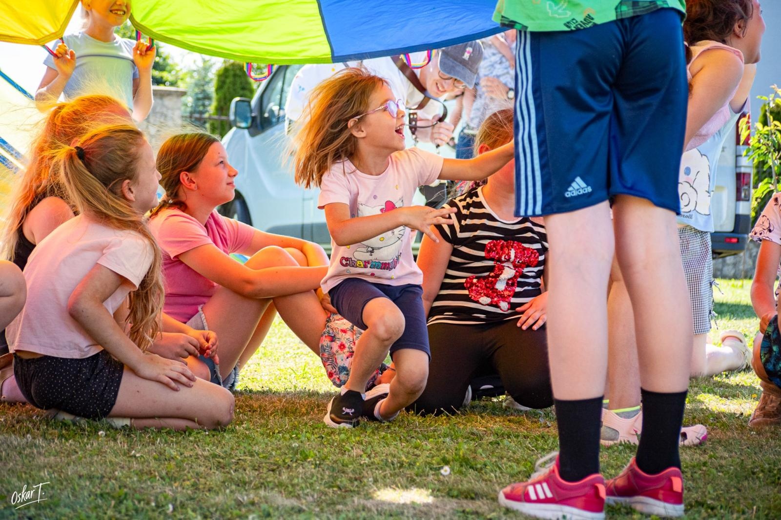 Zdjęcie w galerii na portalu naszraciborz.pl: Piknik rodzinny w Zawadzie Książęcej. Dzień Dziecka z teatrem, animacjami i atrakcjami dla najmłodszych [FOTO] wiadomości z regionu