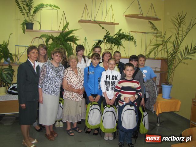 Zdjęcie w galerii na portalu naszraciborz.pl: Dzieci z Białorusi w II LO wiadomości z regionu