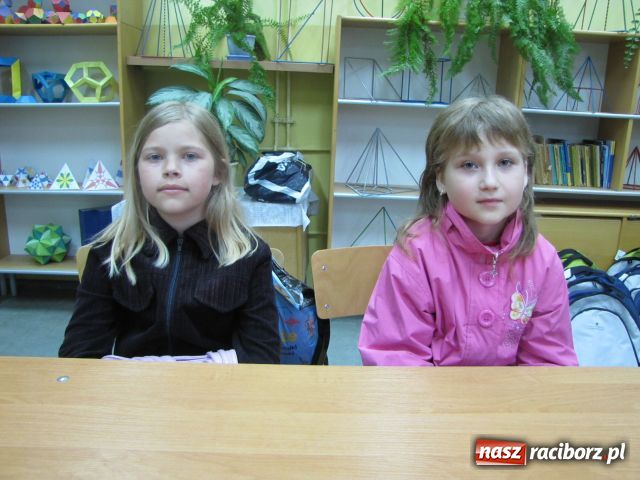 Zdjęcie w galerii na portalu naszraciborz.pl: Dzieci z Białorusi w II LO wiadomości z regionu