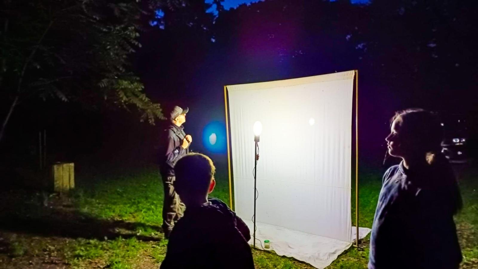 Zdjęcie w galerii na portalu naszraciborz.pl: Nocne wyprawy i przyrodniczy maraton obserwacji. Mieszkańcy odkrywali bogactwo Arboretum Bramy Morawskiej wiadomości z regionu