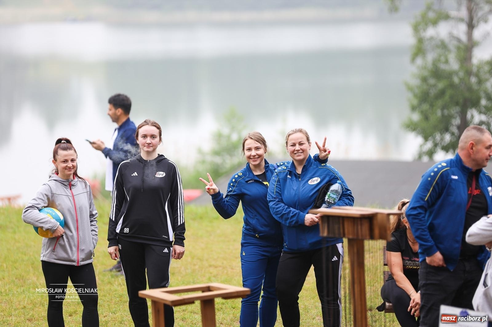 Zdjęcie w galerii na portalu naszraciborz.pl: 27. Spartakiada Sportowa Przemysłu Spożywczego NSZZ Solidarność. Na starcie ekipa z Mieszka wiadomości z regionu