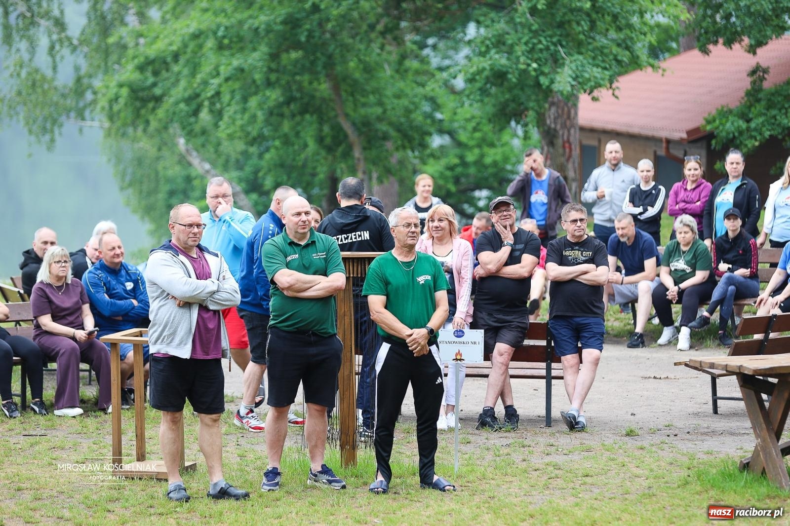 Zdjęcie w galerii na portalu naszraciborz.pl: 27. Spartakiada Sportowa Przemysłu Spożywczego NSZZ Solidarność. Na starcie ekipa z Mieszka wiadomości z regionu