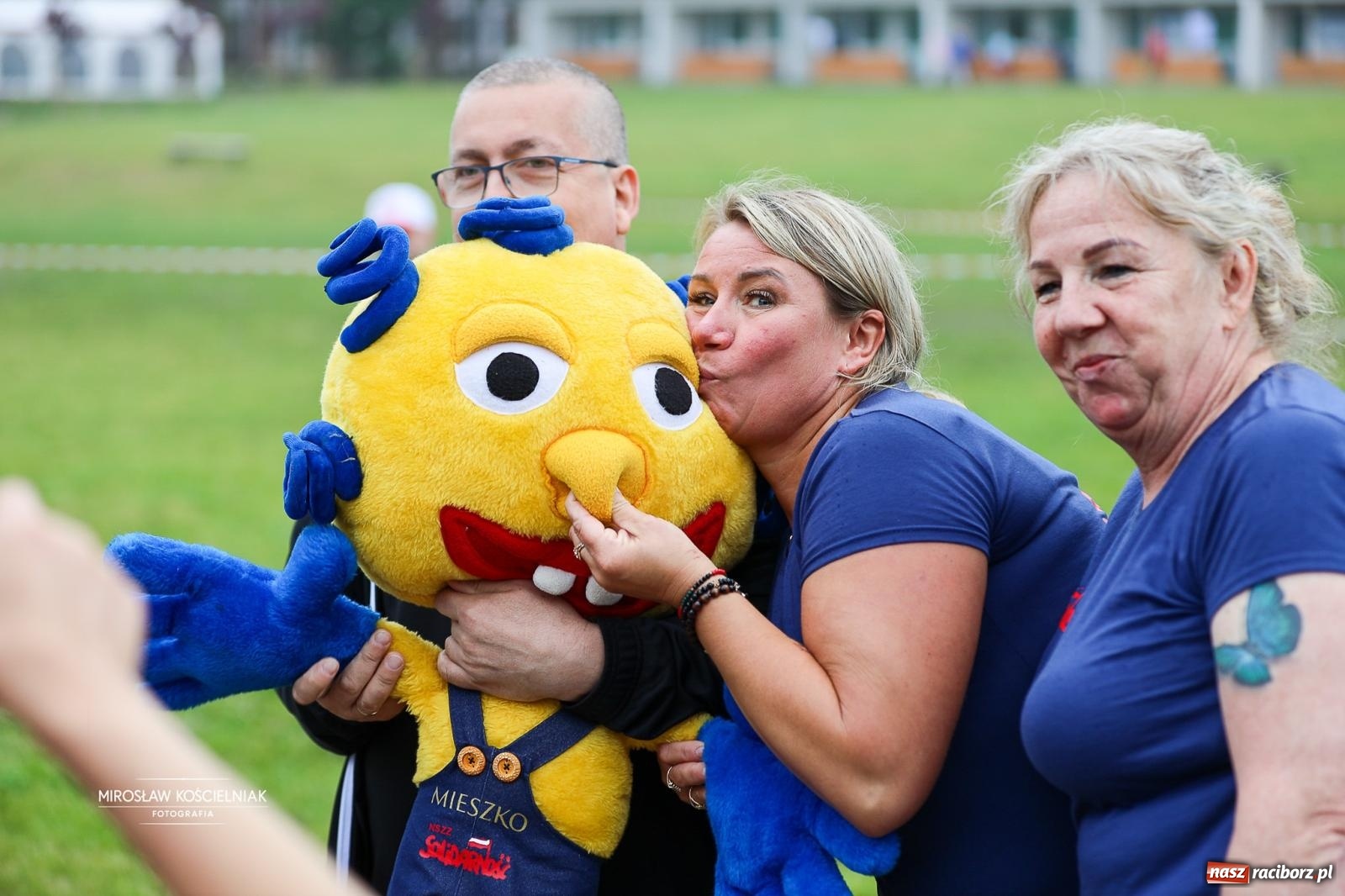 Zdjęcie w galerii na portalu naszraciborz.pl: 27. Spartakiada Sportowa Przemysłu Spożywczego NSZZ Solidarność. Na starcie ekipa z Mieszka wiadomości z regionu