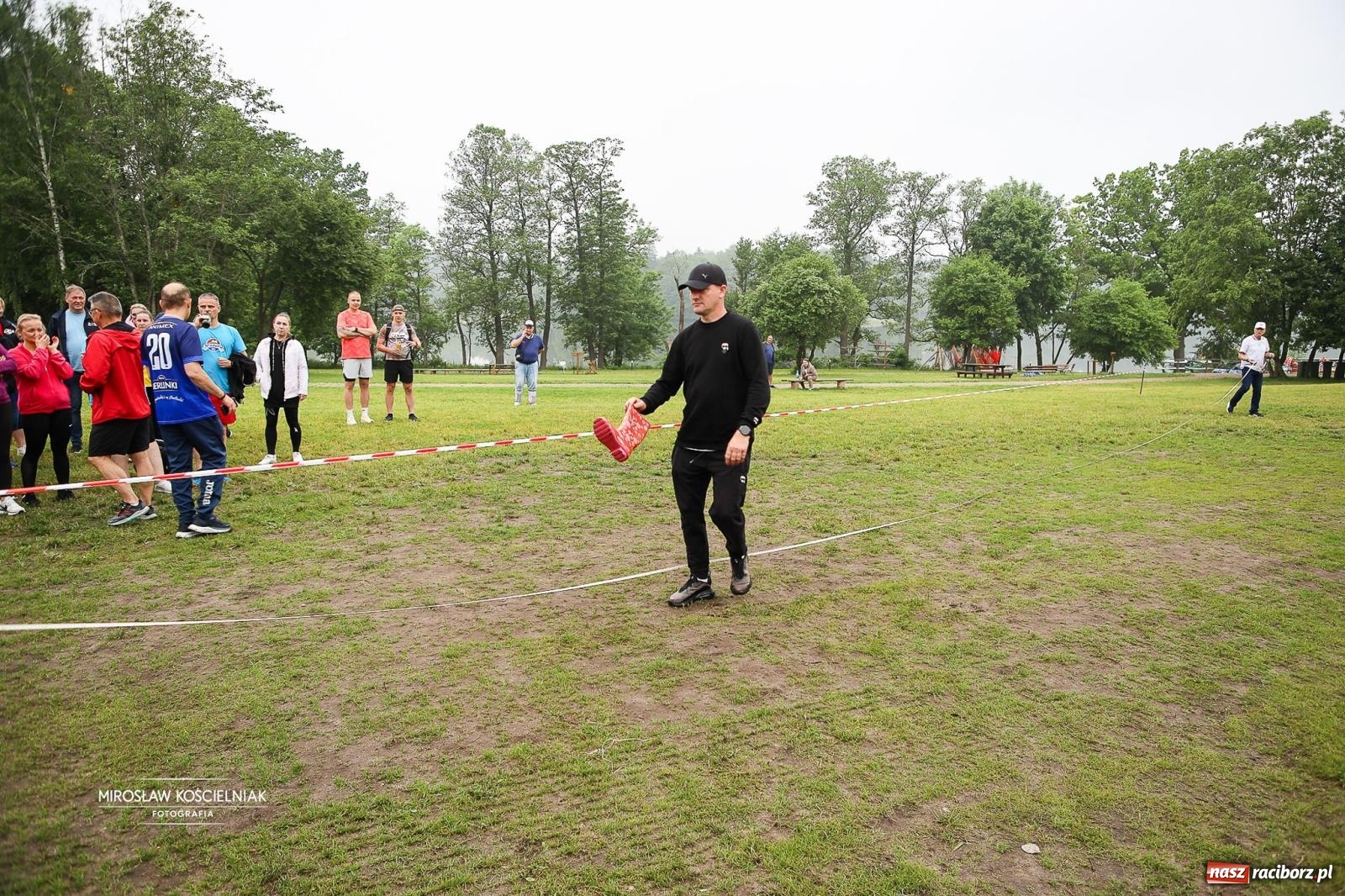 Zdjęcie w galerii na portalu naszraciborz.pl: 27. Spartakiada Sportowa Przemysłu Spożywczego NSZZ Solidarność. Na starcie ekipa z Mieszka wiadomości z regionu