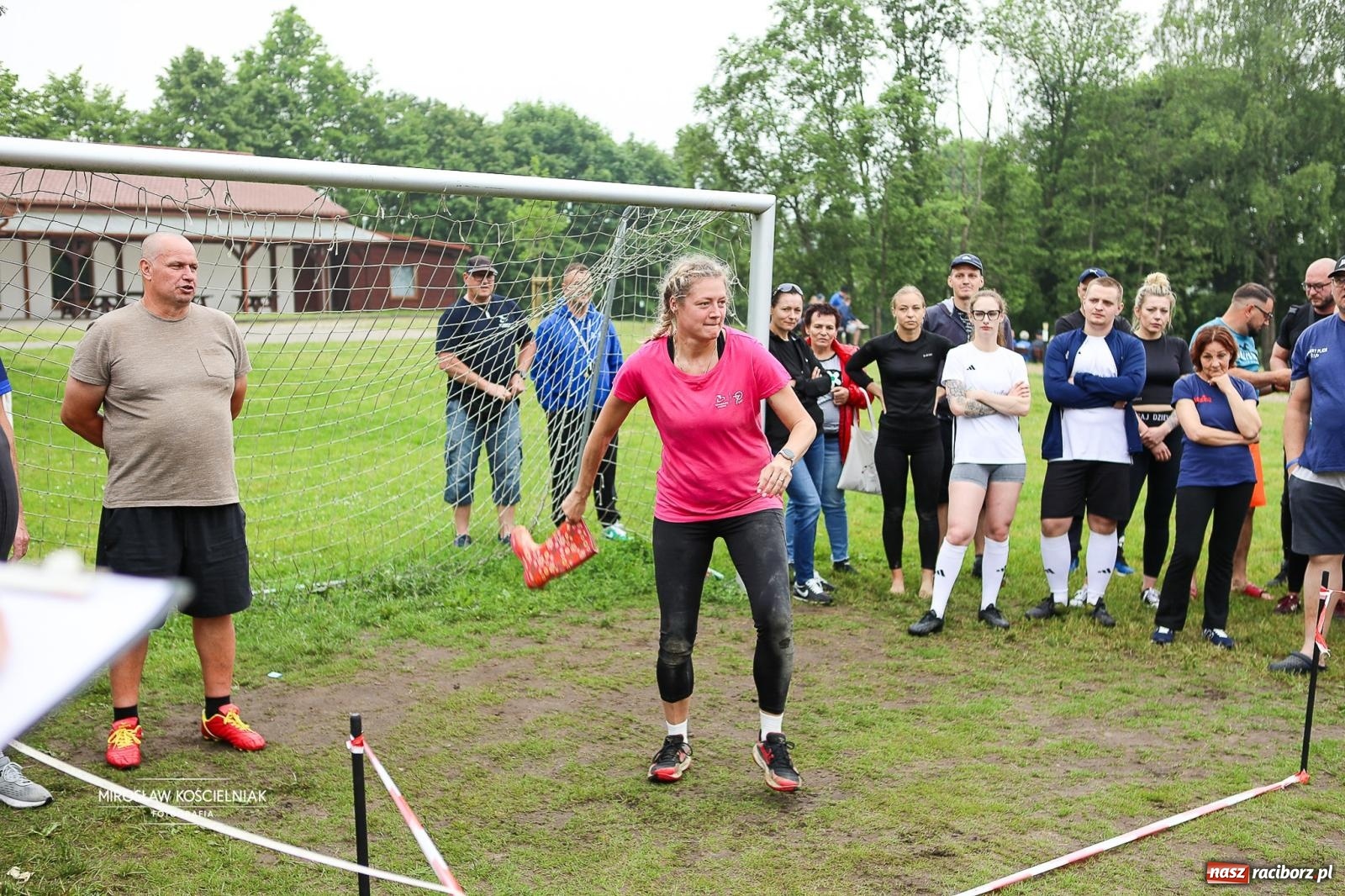 Zdjęcie w galerii na portalu naszraciborz.pl: 27. Spartakiada Sportowa Przemysłu Spożywczego NSZZ Solidarność. Na starcie ekipa z Mieszka wiadomości z regionu