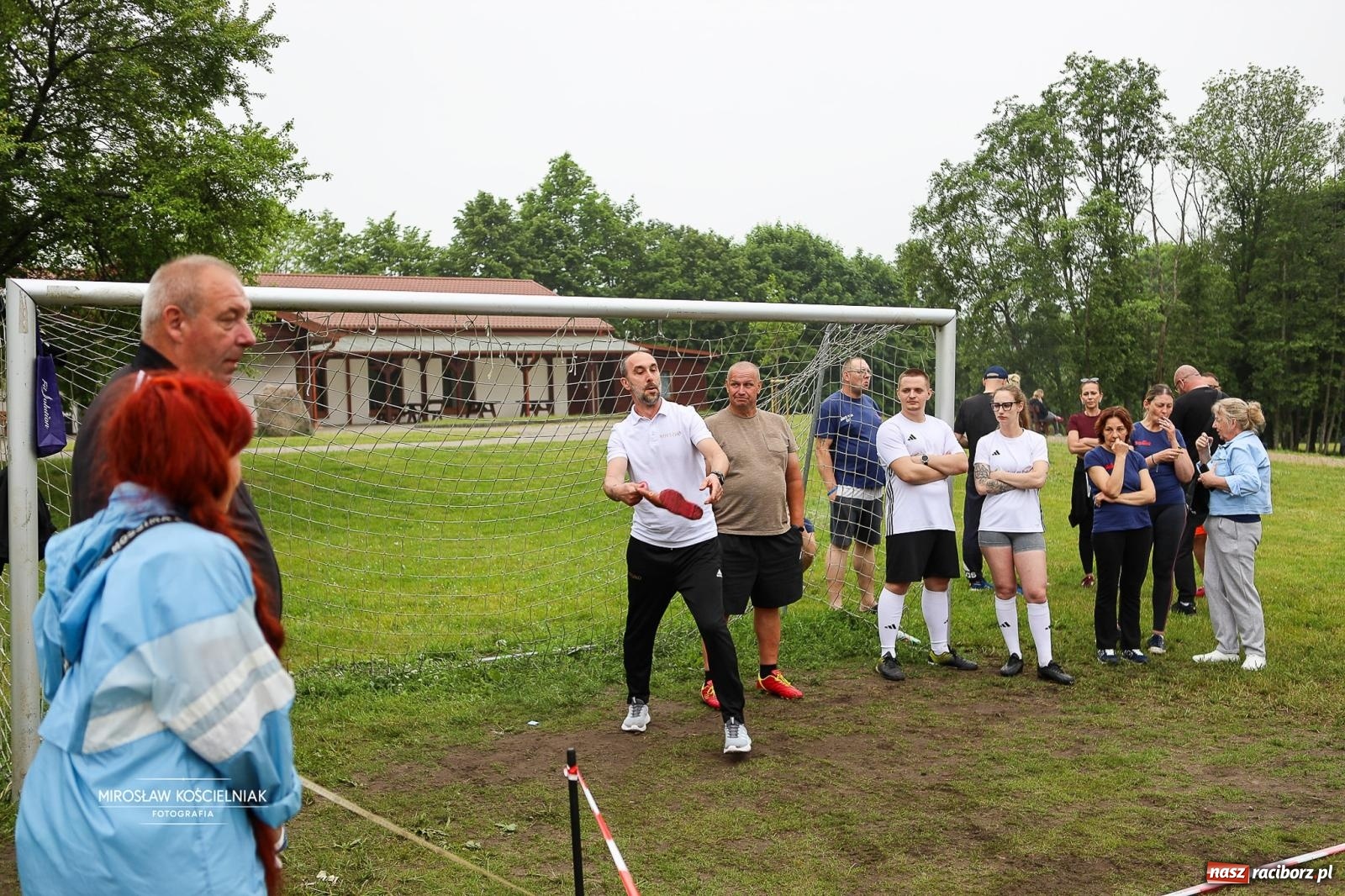 Zdjęcie w galerii na portalu naszraciborz.pl: 27. Spartakiada Sportowa Przemysłu Spożywczego NSZZ Solidarność. Na starcie ekipa z Mieszka wiadomości z regionu