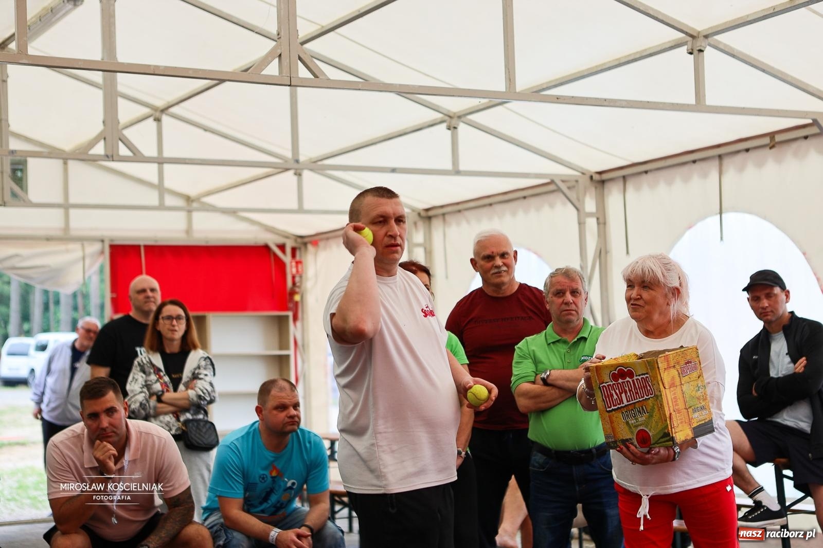 Zdjęcie w galerii na portalu naszraciborz.pl: 27. Spartakiada Sportowa Przemysłu Spożywczego NSZZ Solidarność. Na starcie ekipa z Mieszka wiadomości z regionu