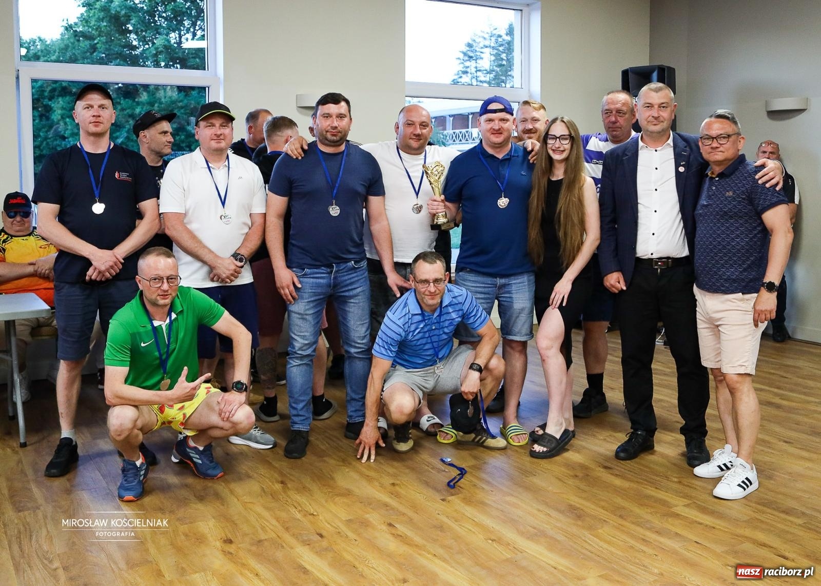 Zdjęcie w galerii na portalu naszraciborz.pl: 27. Spartakiada Sportowa Przemysłu Spożywczego NSZZ Solidarność. Na starcie ekipa z Mieszka wiadomości z regionu