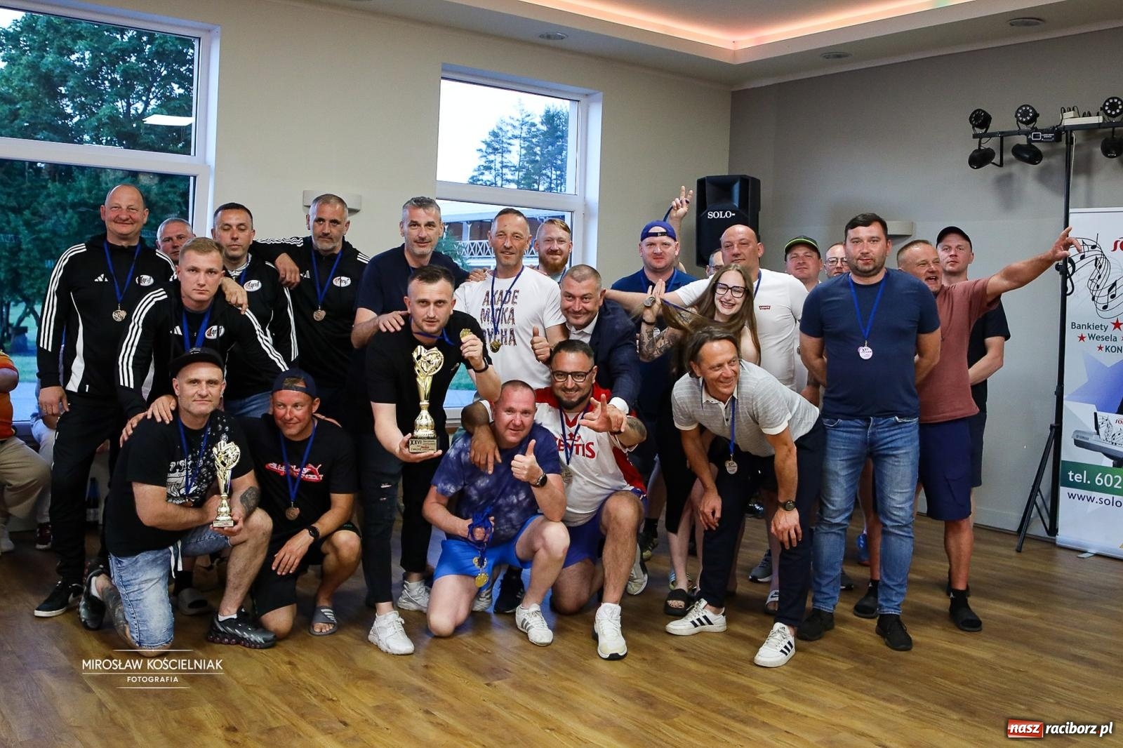 Zdjęcie w galerii na portalu naszraciborz.pl: 27. Spartakiada Sportowa Przemysłu Spożywczego NSZZ Solidarność. Na starcie ekipa z Mieszka wiadomości z regionu