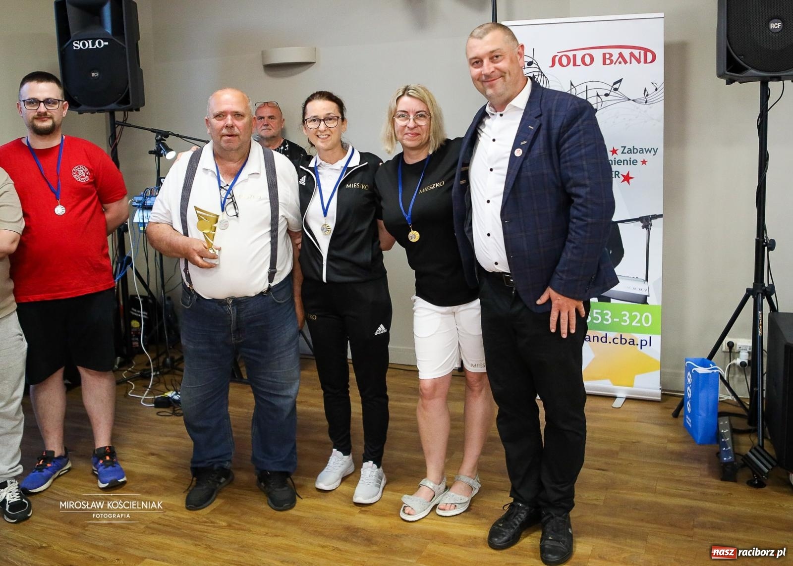 Zdjęcie w galerii na portalu naszraciborz.pl: 27. Spartakiada Sportowa Przemysłu Spożywczego NSZZ Solidarność. Na starcie ekipa z Mieszka wiadomości z regionu