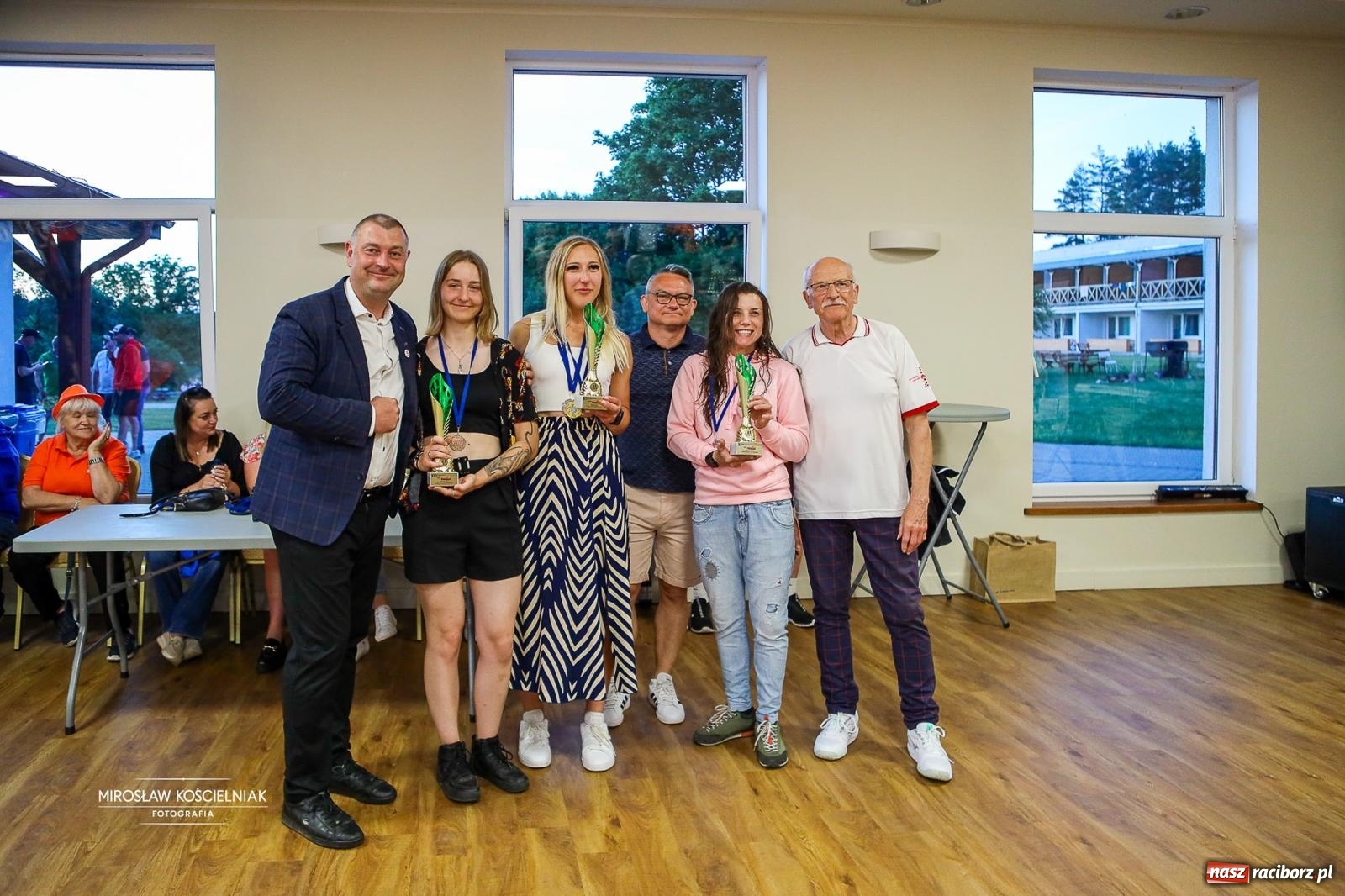 Zdjęcie w galerii na portalu naszraciborz.pl: 27. Spartakiada Sportowa Przemysłu Spożywczego NSZZ Solidarność. Na starcie ekipa z Mieszka wiadomości z regionu