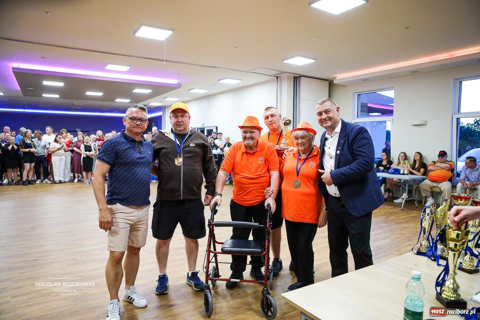 Zdjęcie w galerii na portalu naszraciborz.pl: 27. Spartakiada Sportowa Przemysłu Spożywczego NSZZ Solidarność. Na starcie ekipa z Mieszka wiadomości z regionu